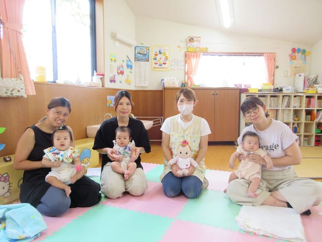 ベビーマッサージ