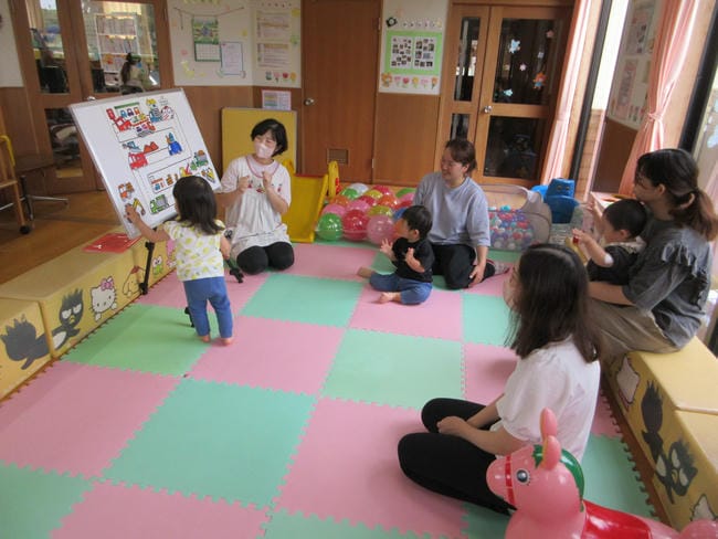 にこにこ広場