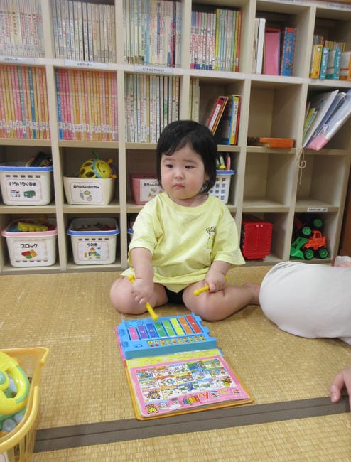 お部屋であそぼう